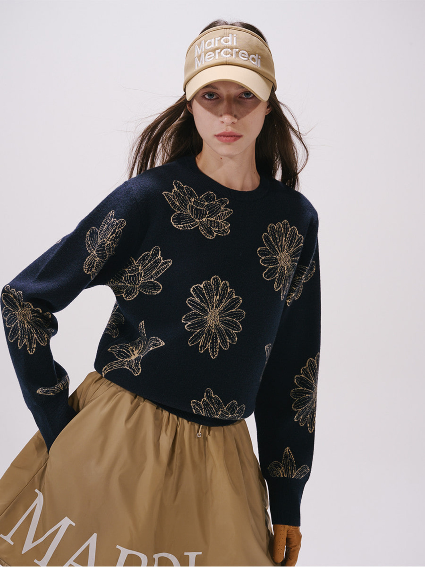 KNIT PULLOVER ALL OVER FLOWERS_NAVY BEIGE